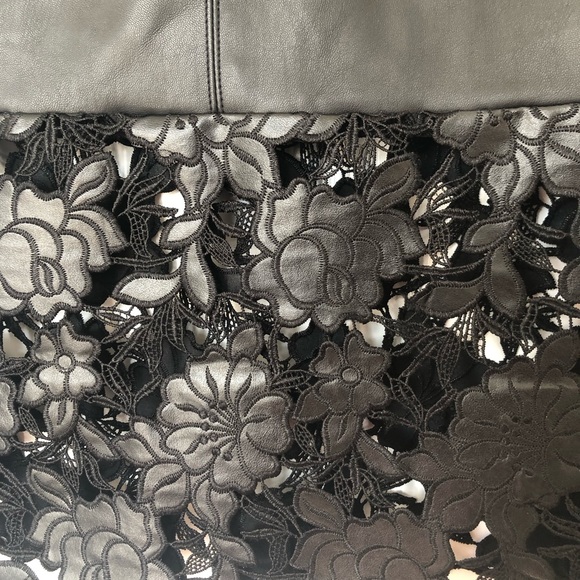 Stunning cut out skirt - Picture 6 of 9